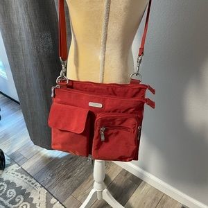 Baggallini crossbody